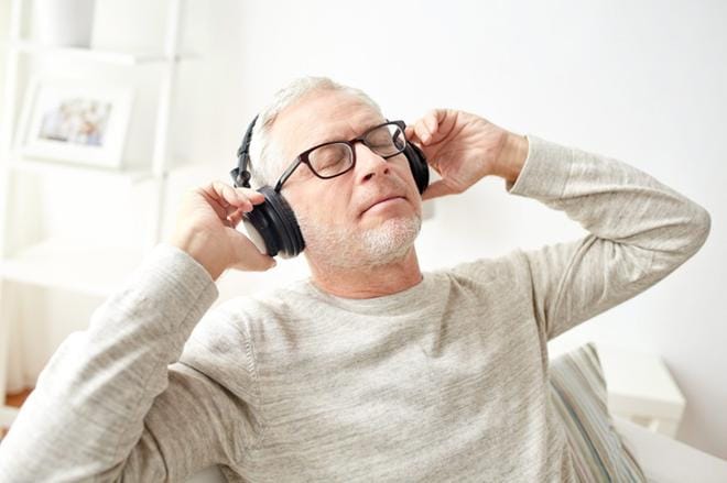 Musiikin kuuntelu on hyväksi aivoille. Mikä tahansa musiikki käy, kunhan kuuntelija pitää siitä.