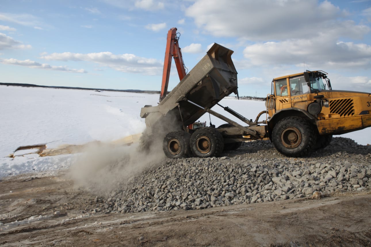 Talvivaaran jätevesialtaista on vuotanut useita kertoja vettä vesistöön.
