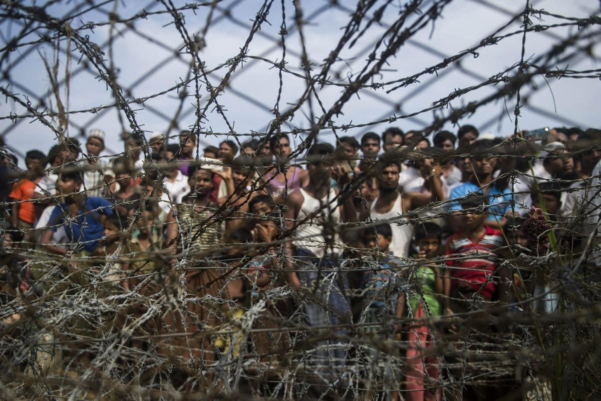 Rohingya-pakolaisia Myanmarin ja Bangladeshin välisellä rajavyöhykkeellä keväällä 2018. LEHTIKUVA/AFP