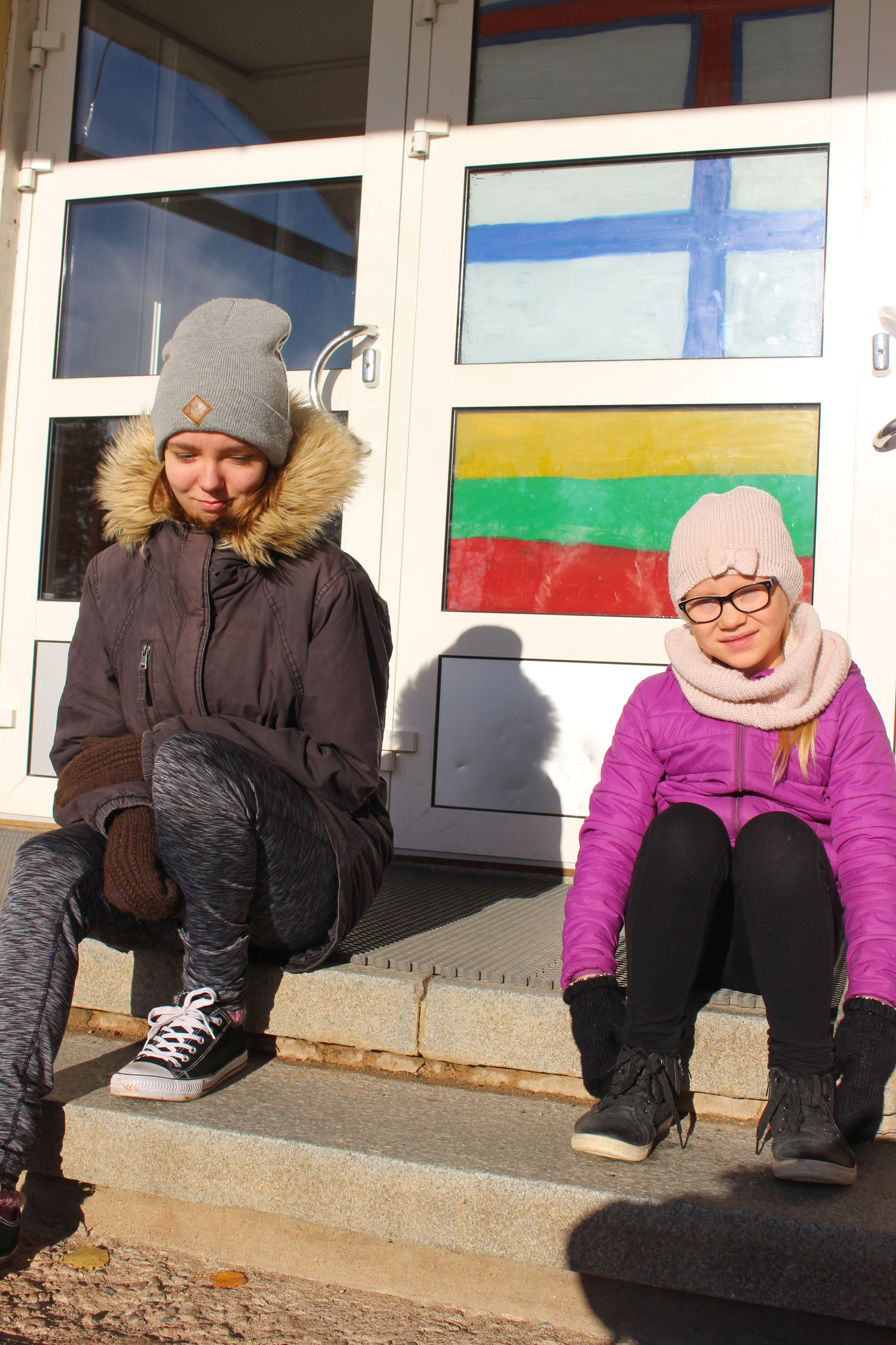 Sari Pöyskö toimi 2-luokkalaisen Selina Jussilan kummioppilaana.