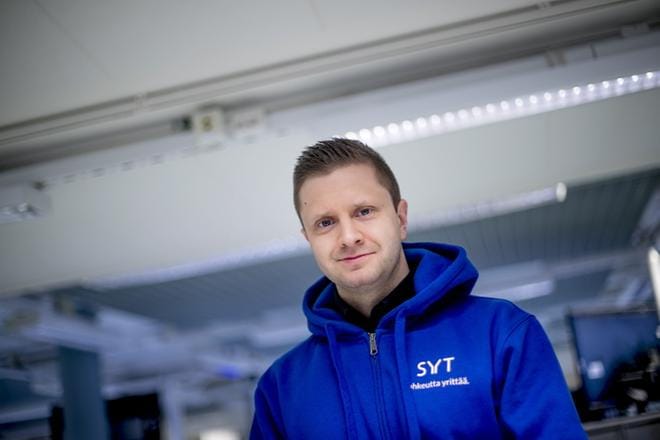 Työttömyysvakuutusneuvoja Teemu Ariluoman mukaan yrittäjien työttömyyskassan jäsenistä suurin osa on yksinyrittäjiä. KUVA: JAAKKO ELENIUS