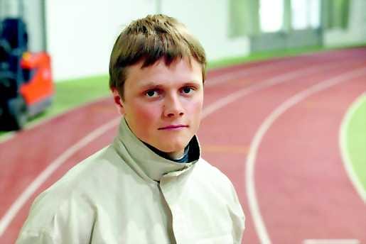Ennätysvauhdissa. Ville Vakkurin aika 10,79 hänen paras virallisesti hyväksytty noteerauksensa.