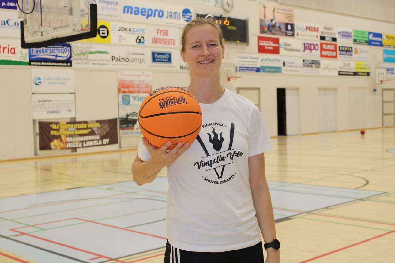 Kauhajokelaislähtöinen Ninni Salmi on yksi Vedon avainpelaajista.