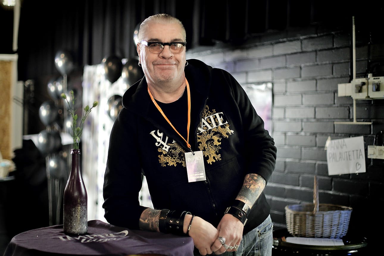 Jussi Lampin pesti Alavudella herätti jo ennakkoon teatteriharrastajien kiinnostuksen ja esiintyjät rooleihin löytyivät nopeasti.