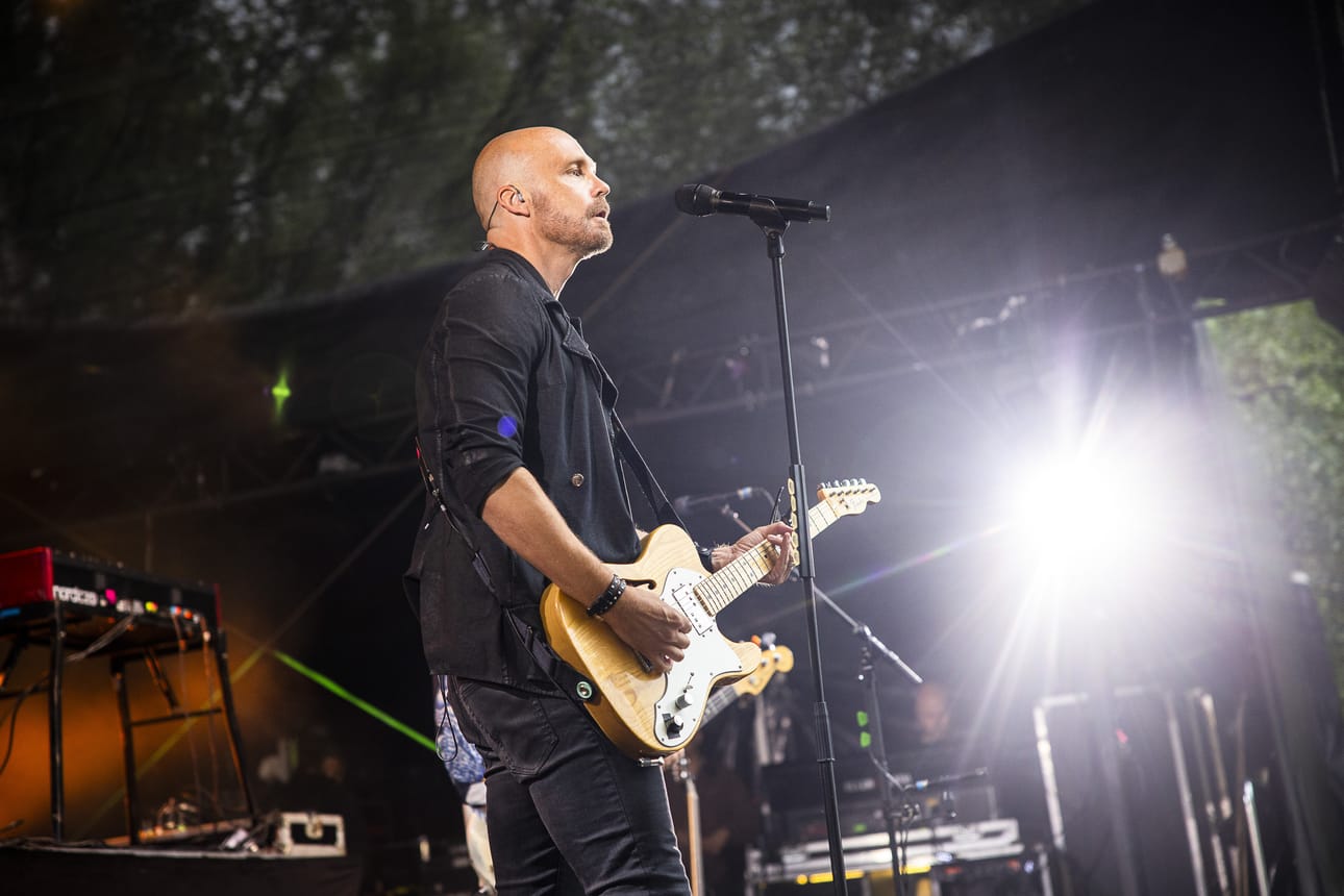 Ennen keikkaa kokenutta artistia jännitti. Kuva otettu pari vuotta sitten Santa Open Air -festareilla, jossa Juha Tapio esiintyi.