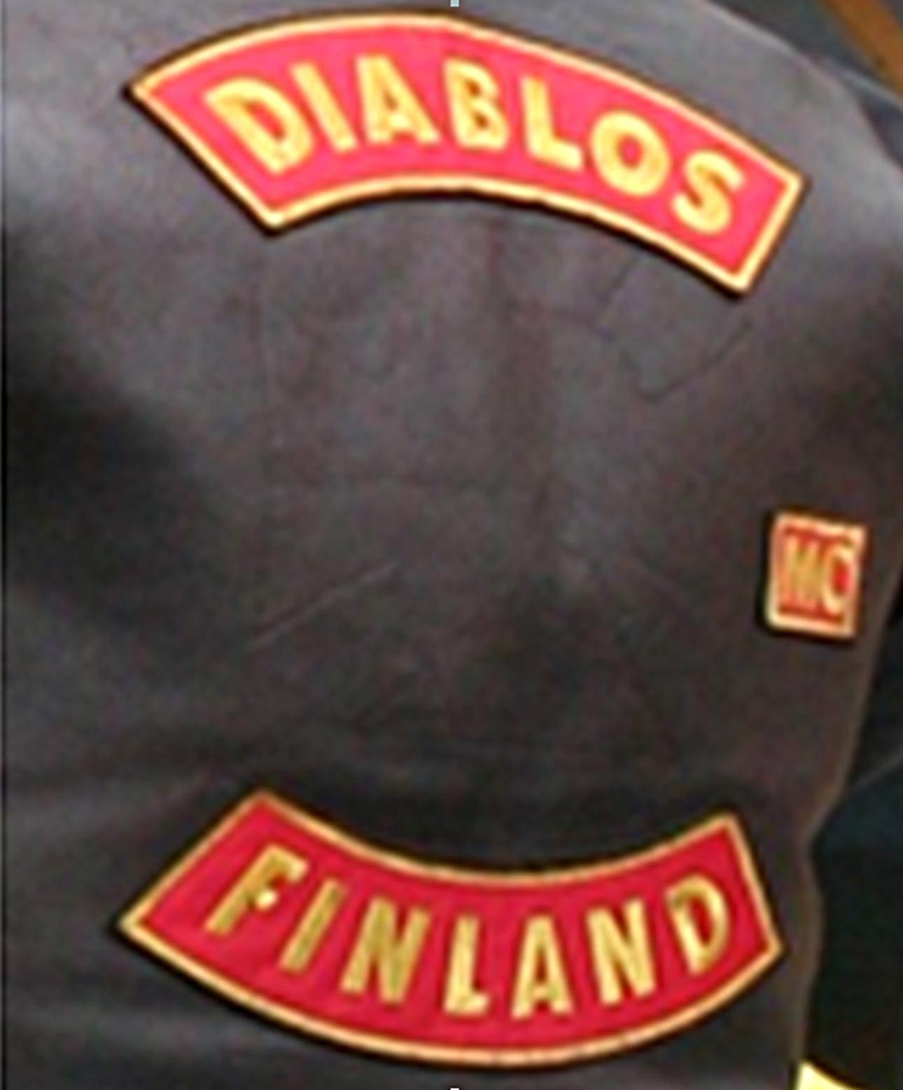 Diablos MC Prospect -jengin jäsenet käyttävät kuvassa olevia liivejä.