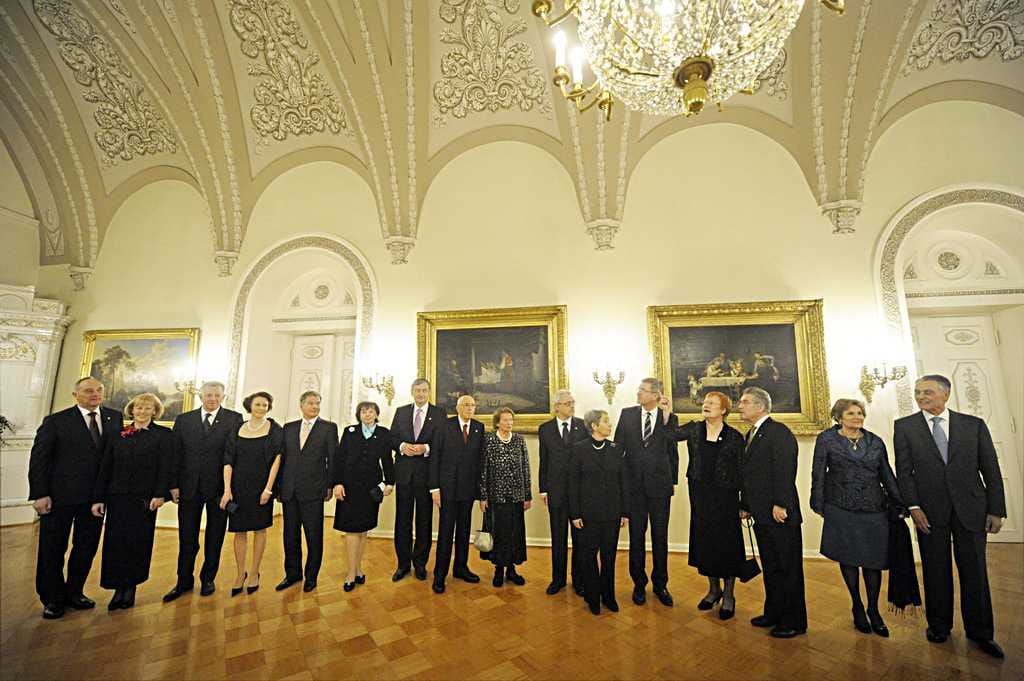 Tarja Halosen ja Pentti Arajärven lisäksi Suomesta olivat mukana seuraava presidentti Sauli Niinistö ja hänen puolisonsa Jenni Haukio.