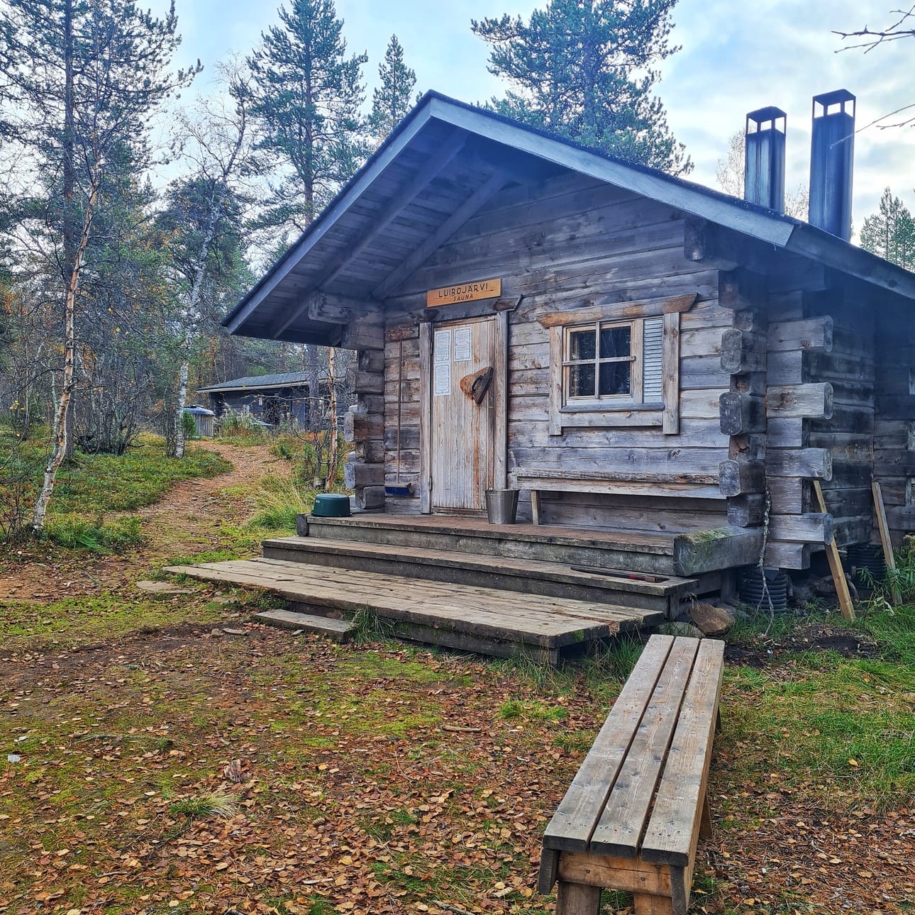 Jarmo Asellin mukaan autiotupien kunnostus antaa niille useita kymmeniä vuosia lisää käyttöikää. Kuvassa on UKK:ssa Luirojärven autiotuvan vieressä sijaitseva sauna, joka on koko ajan käytössä normaalisti. Arkistokuva.