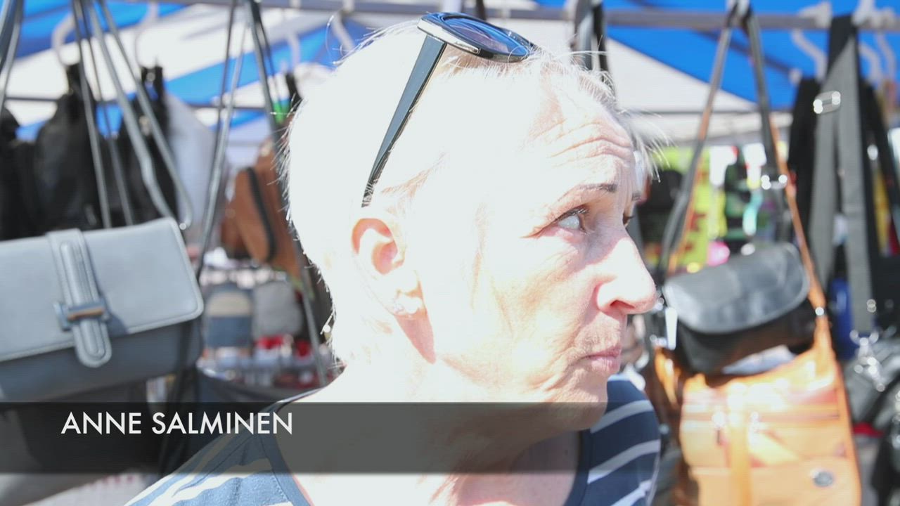 Torikauppias Anne Salmisen kesä kuluu torikojulla