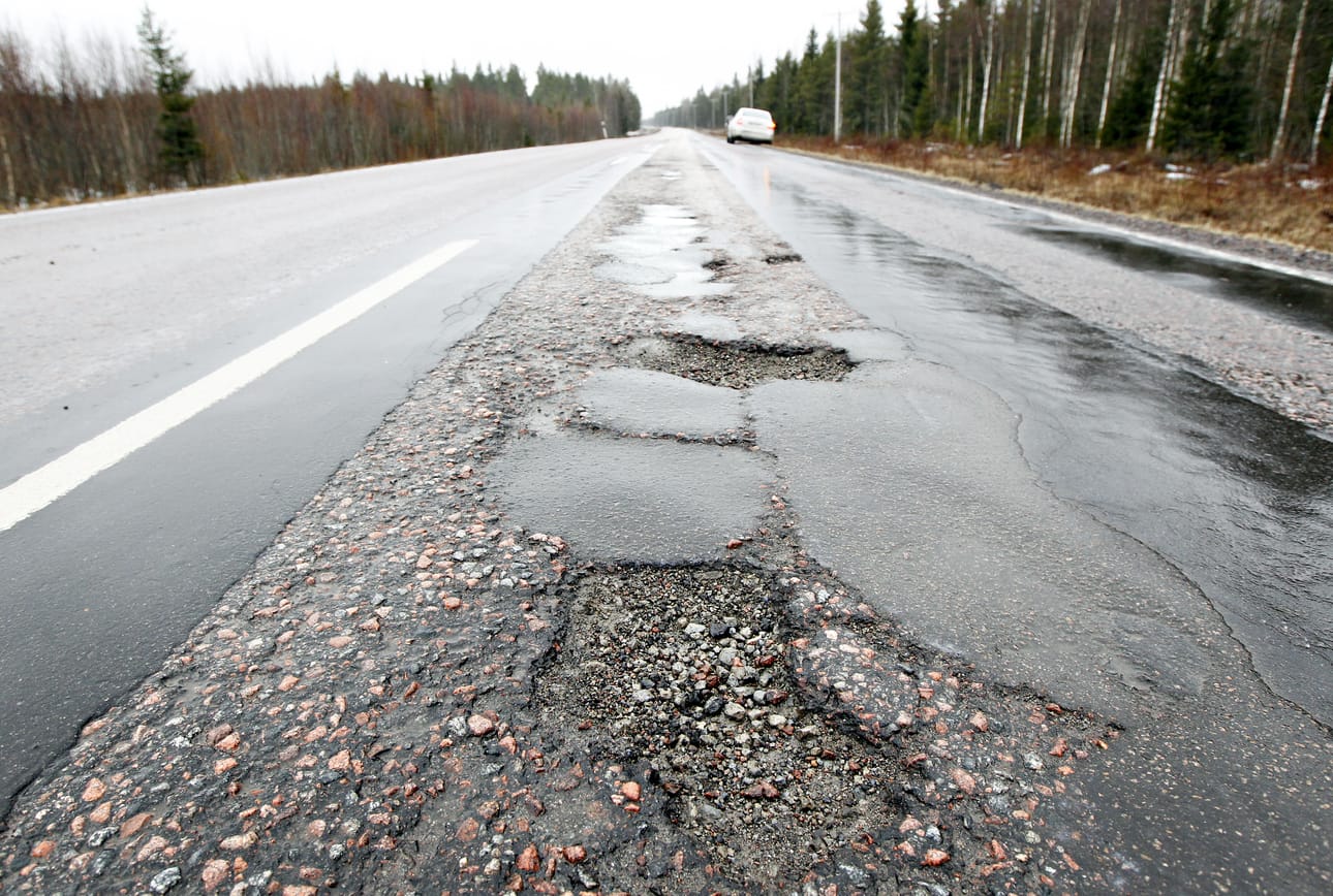 Ely-keskus povaa rannikolle keskivaikeaa ja muualle maakuntaan vaikeaa kelirikkoa. Arkistokuva.