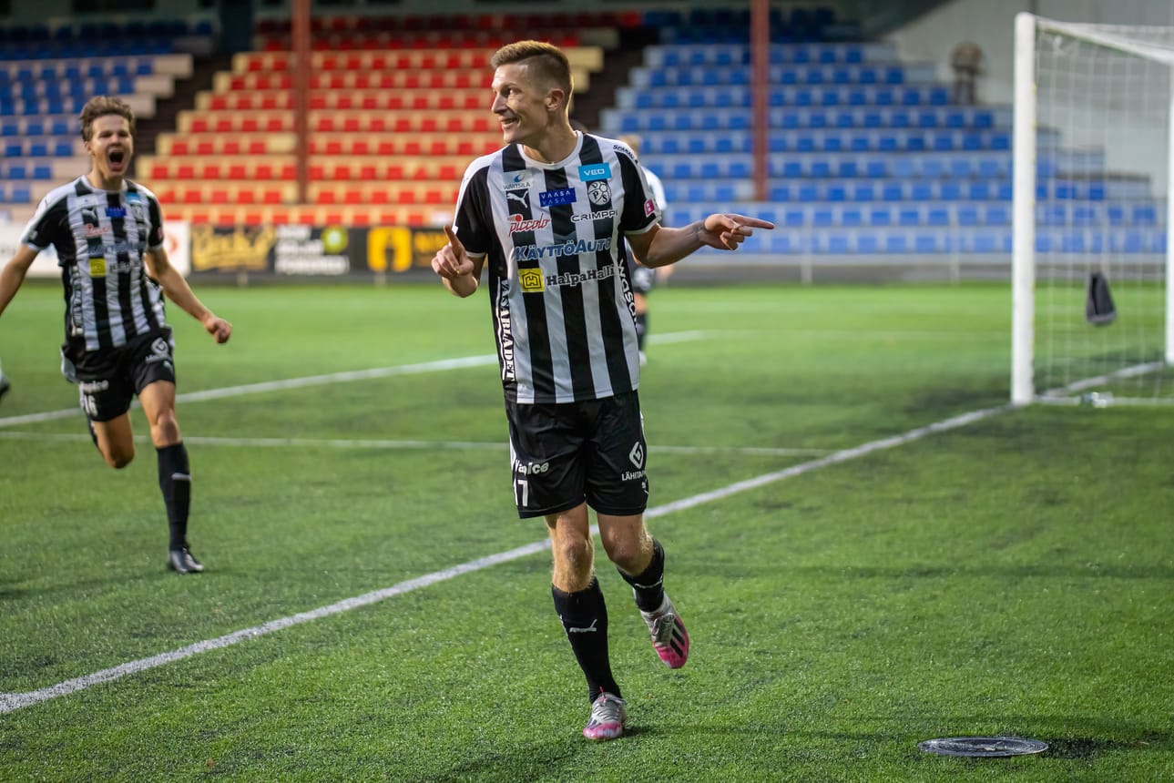 Kalle Multanen on liigakauden toiseksi paras maalintekijä.