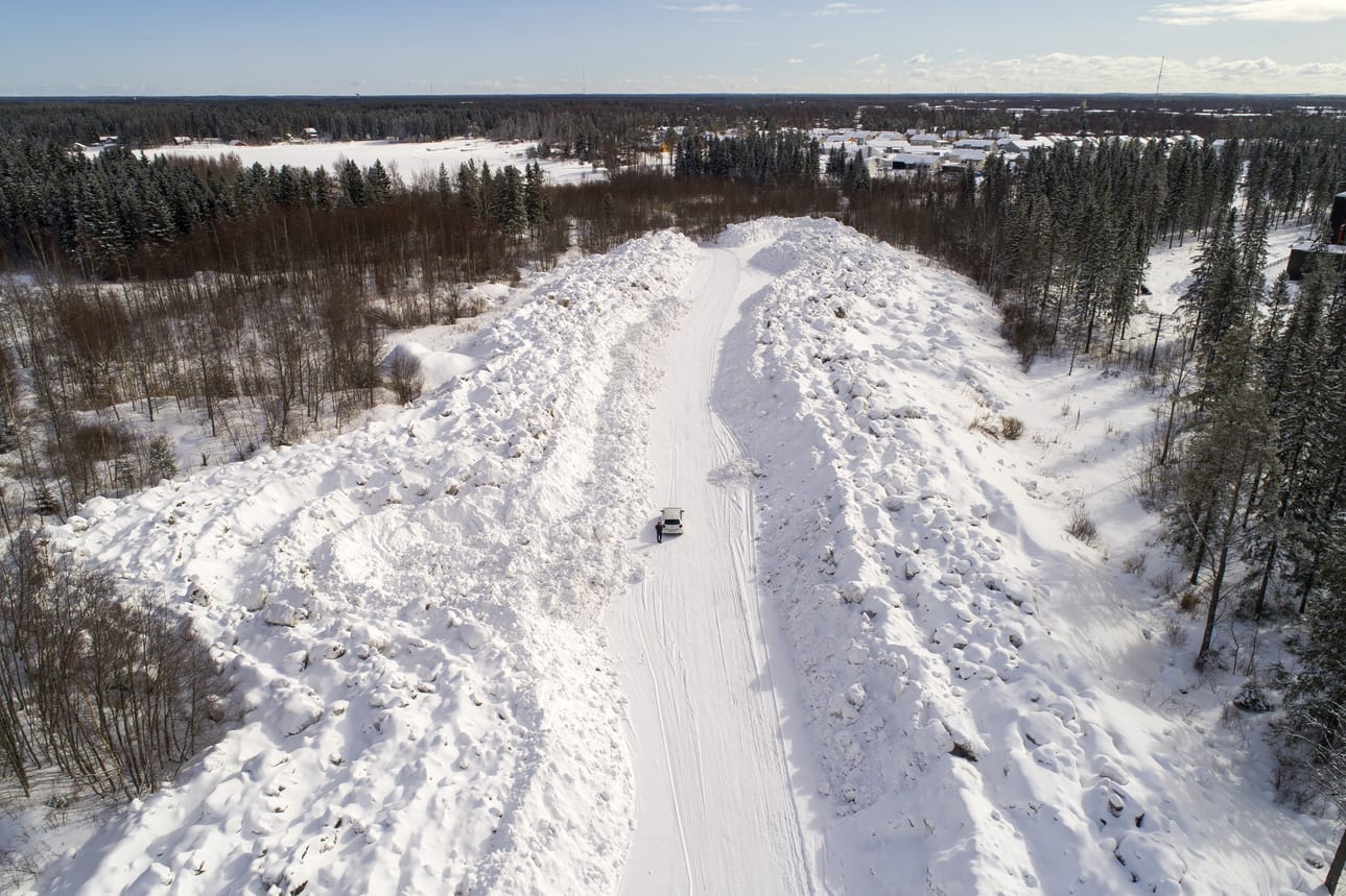Raahen lumenkaatopaikka. Talvi, lumi, lumityöt,