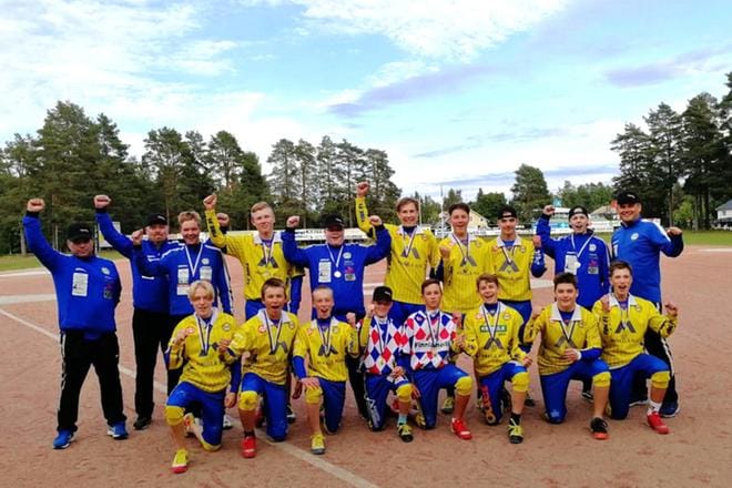 Alajärven Ankkurit 06-joukkue: Etula Miika, Hänninen Eeli, Isokangas Ville, Joensuu Aarne, Lassila Kimi, Matintupa Mikko, Mattila Samu, Mäntyniemi Juuso, Rantakangas Roni-Matti, Paalanen Mico, Saarela Vertti, Viljanen Tomi. Valmennus: Hänninen Juha, Lassila Erno, Paalanen Mika.