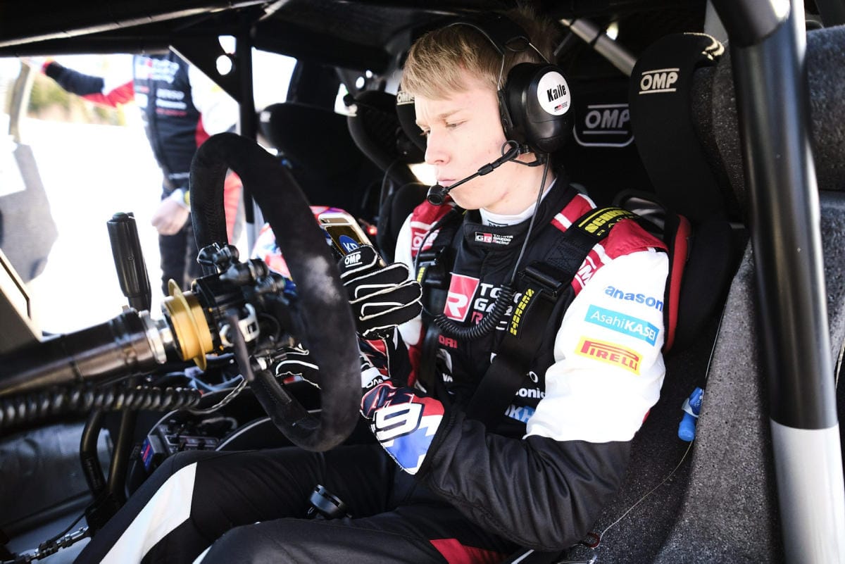 Kalle Rovanperä nappasi Ruotsin MM-rallissa kauden ensimmäisen voittonsa. LEHTIKUVA / HANNU RAINAMO