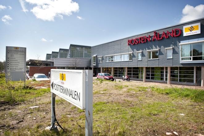 Tulli teki kotietsinnän Ahvenanmaan postin tiloihin tiistaina. Arkistokuva. KUVA: Riitta Salmi