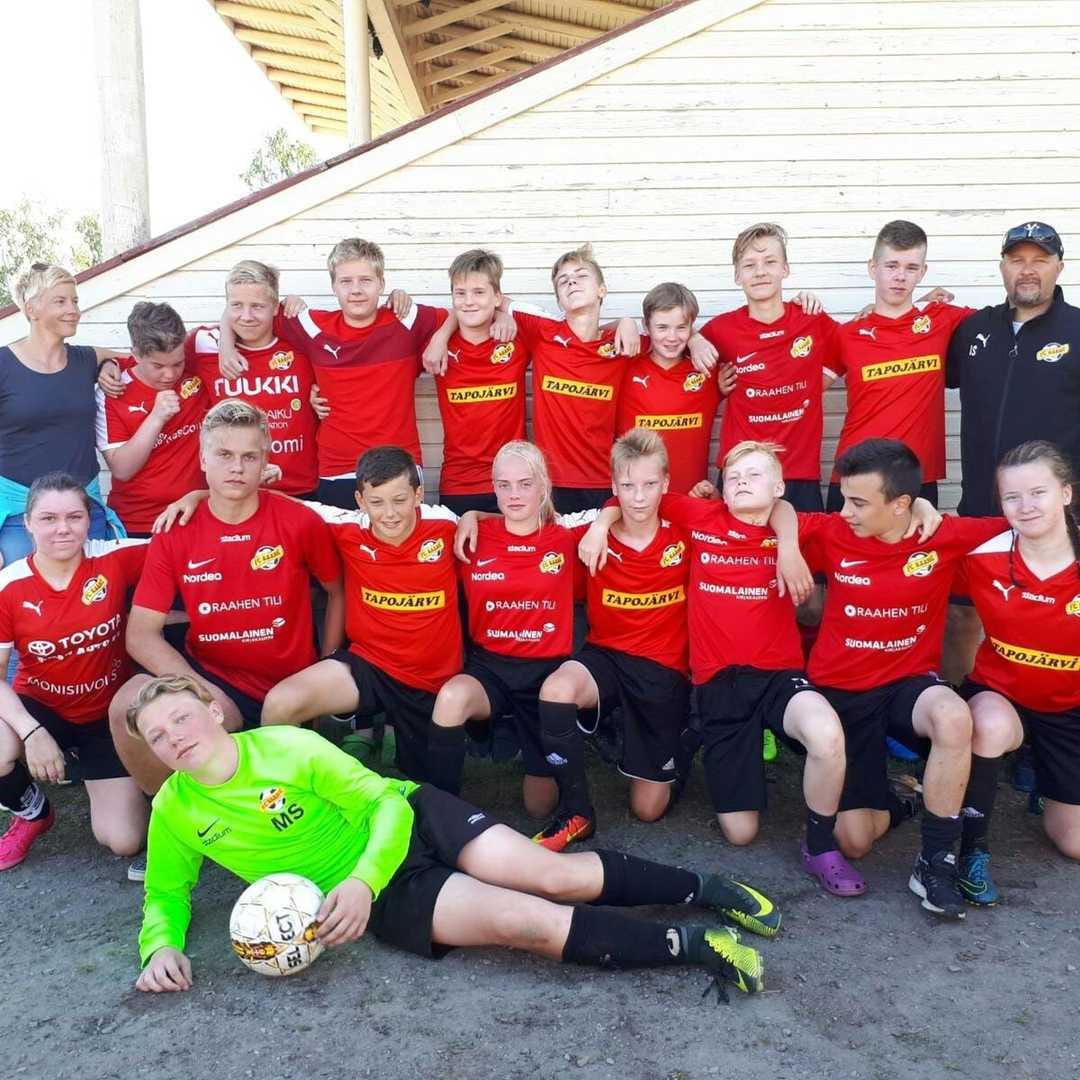 FC Raahen C14-juniorit juhlivat sunnuntaina Kokkola Cupissa pronssimitaleita.