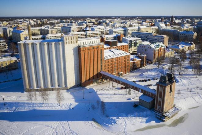 Höyrymyllyn siilorakennuksista Rantakadulla on kiistelty vuosia. Arkistokuva: