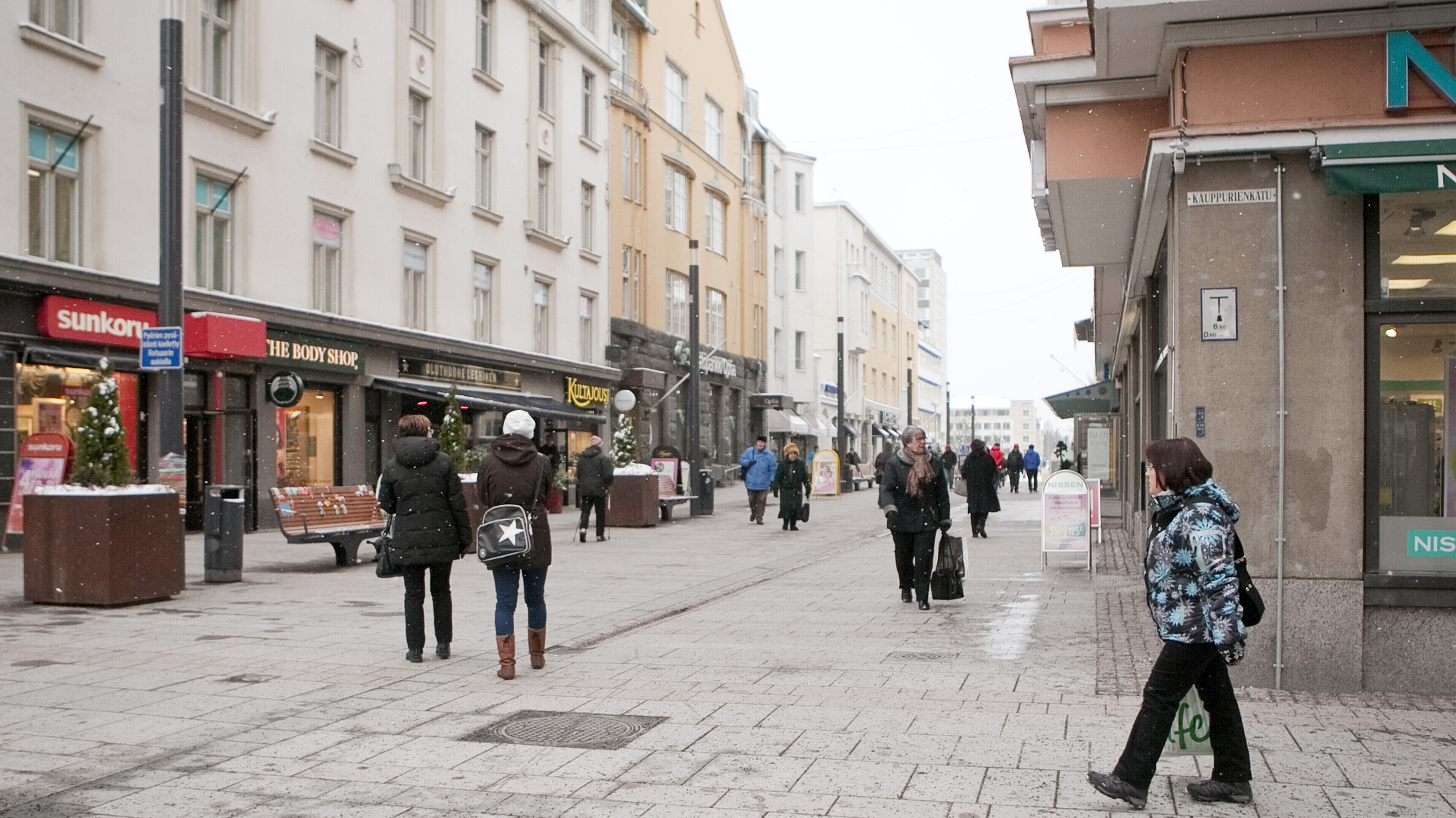 Oulun keskustan painopiste on siirtynyt kävelykatu Rotuaarilta. Arkistokuva vuodelta 2013.