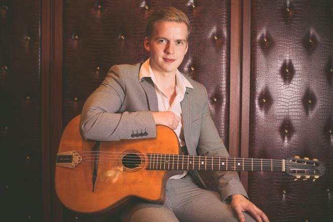 Kitaristi Olli Soikkelin mukaan Suomessa ja muuallakin maailmassa on nyt kova gypsy jazz -buumi. Pohjois-Amerikassa myös muu vanha musiikki on nosteessa, mikä on ollut eduksi suomalaiskitaristille.