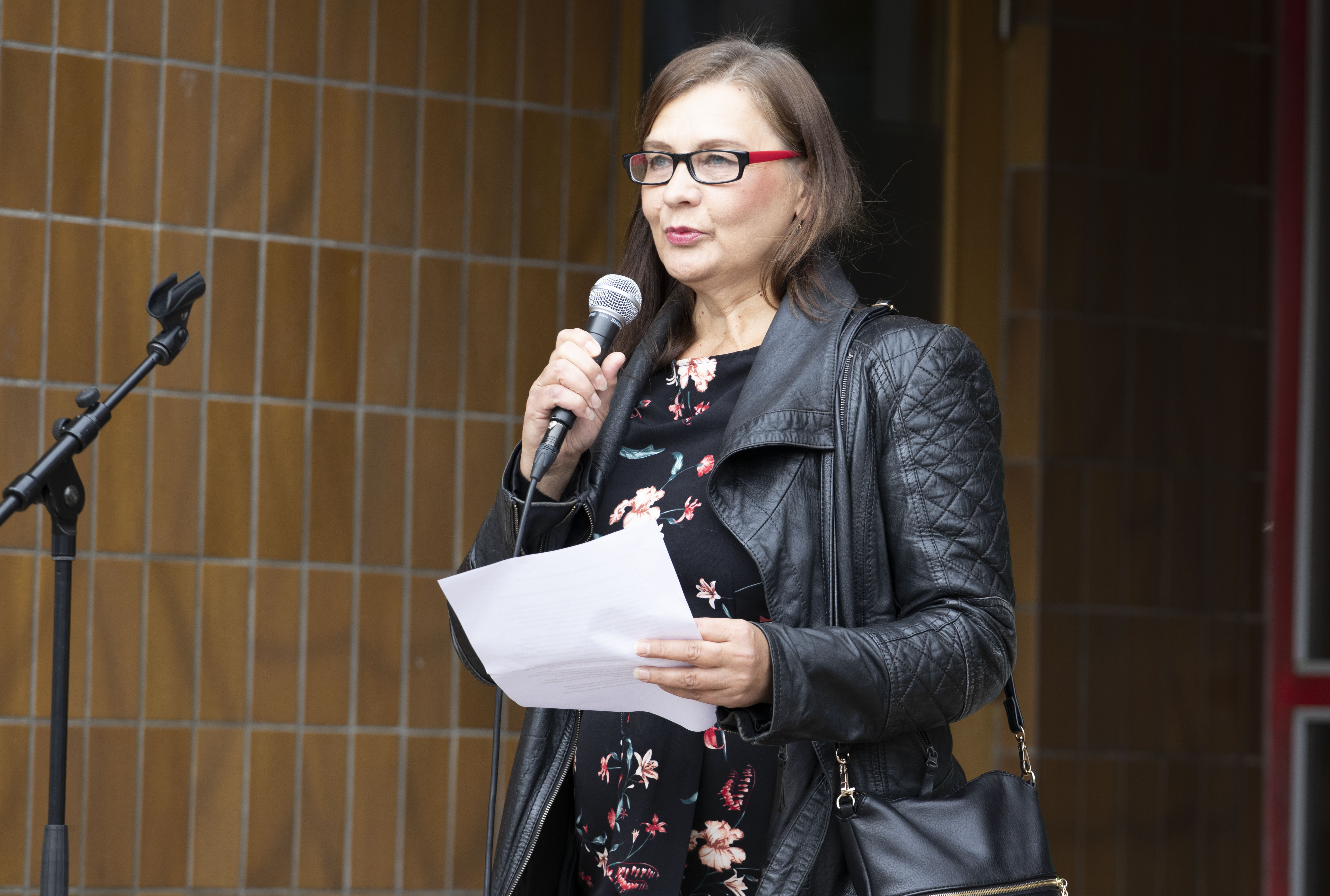 Hillevi Holma piti kunniana kutsua tulla lausumaan Piippola-päivien avajaissanat. Holma kuvasi  Piippolaa lintukodoksi: kauniiksi, pieneksi kyläksi, jonne on aina mukava palata.