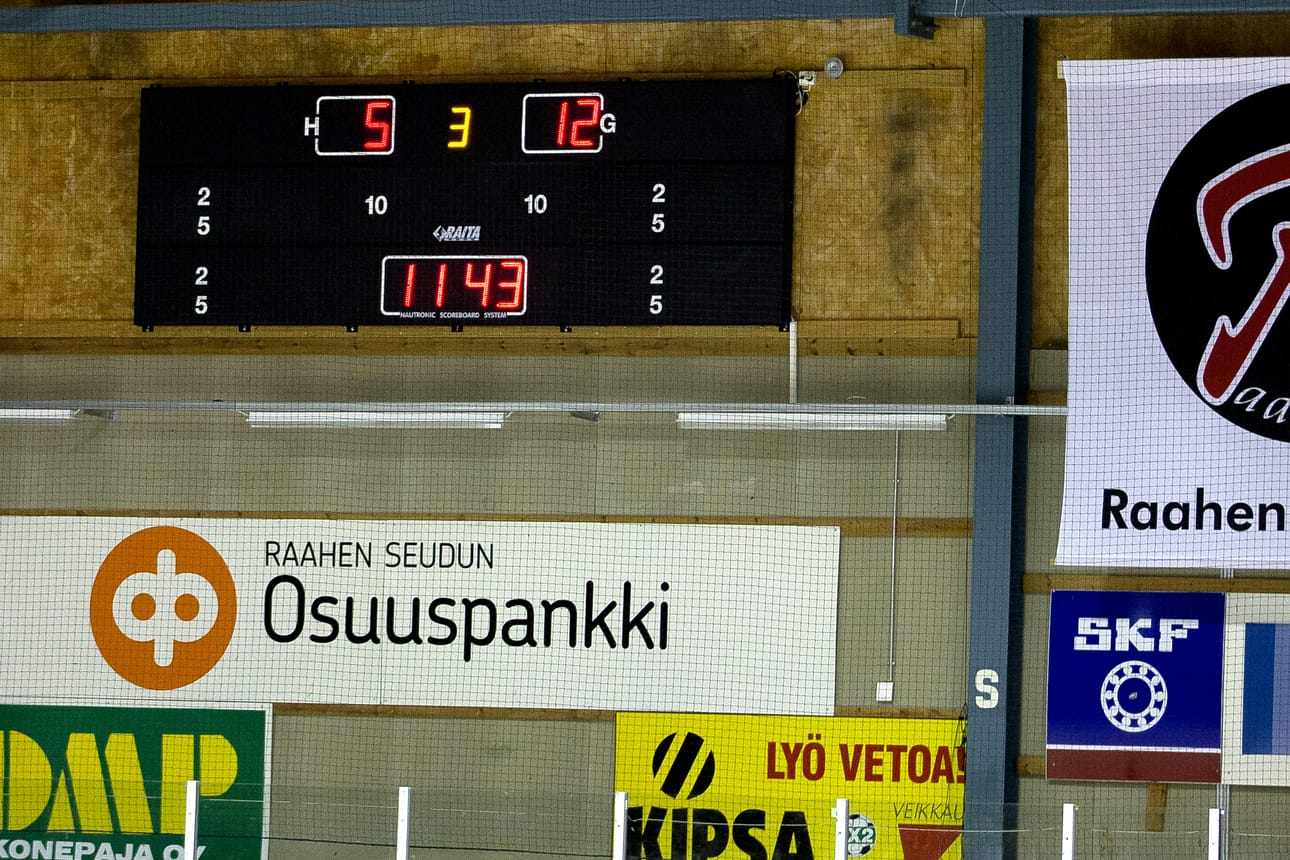 Nitro-Kärpät voitti ottelun 12-5.