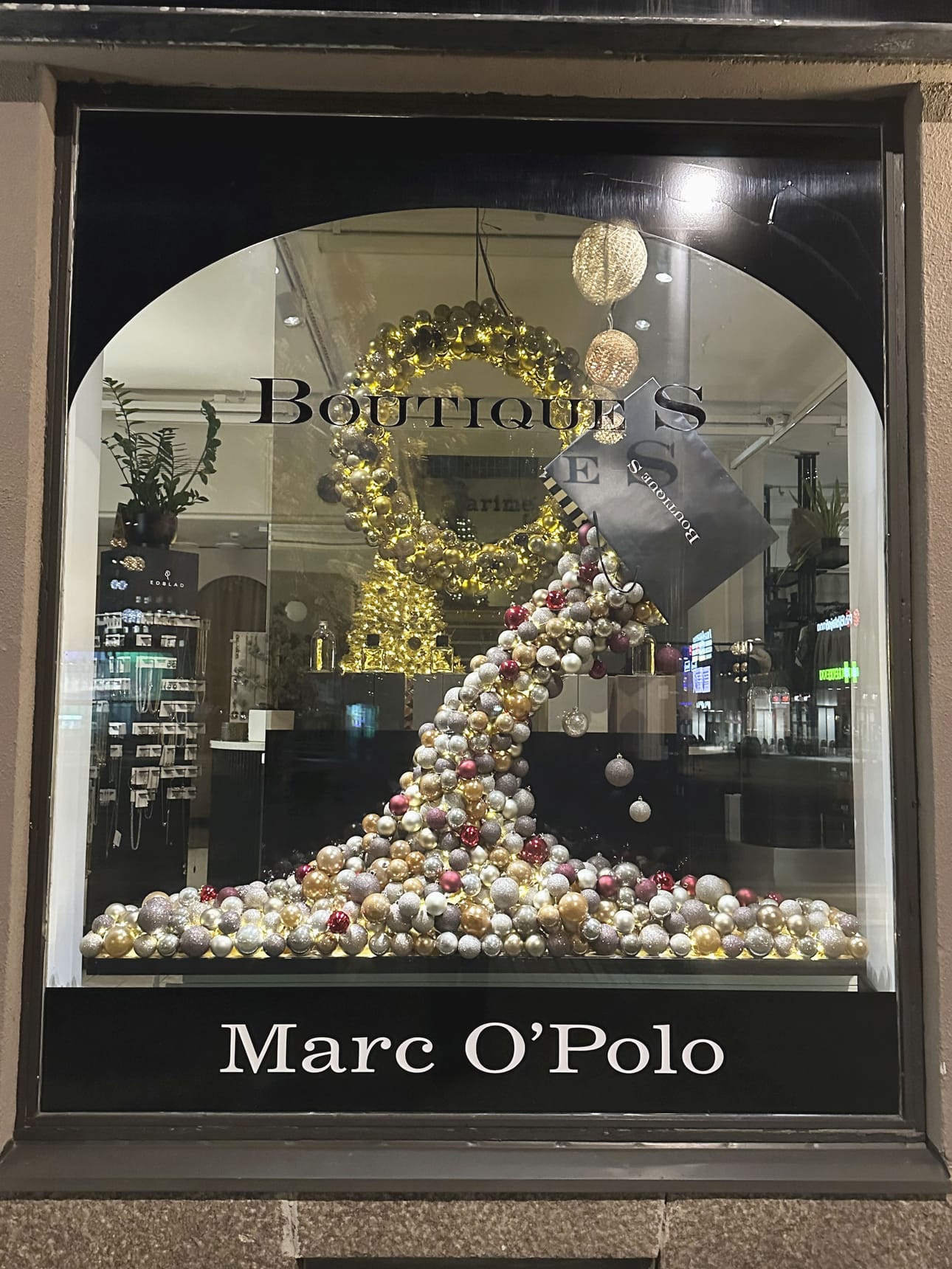 9. Boutique S