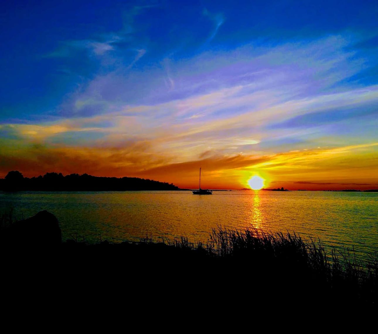 6. Auringonlasku Maivaperällä.