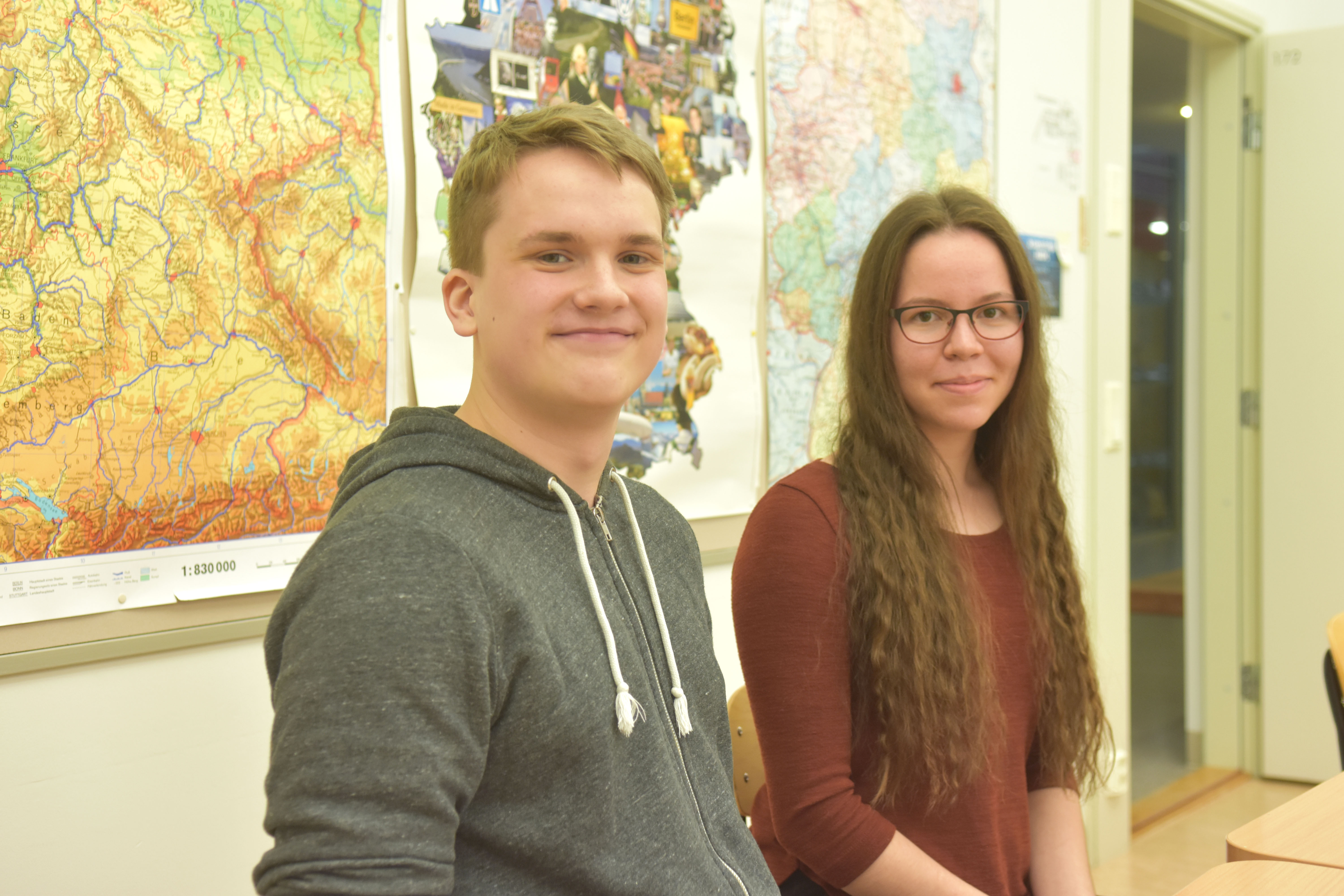 Arttu Ronkainen ja Jenni Törmänen ovat päntänneet päänsä täyteen maantiedettä, mutta uudet koejärjestelyt saavat perhoset pyrähtelemään vatsassa.
