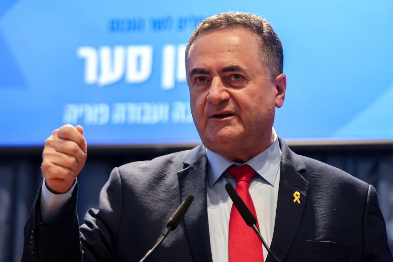 Israelin puolustusministeri Israel Katz (kuvassa) sanoi, että Syyrian väliaikainen presidentti Ahmed al-Sharaa on vastuussa tulituksesta. Arkistokuva. LEHTIKUVA/AFP