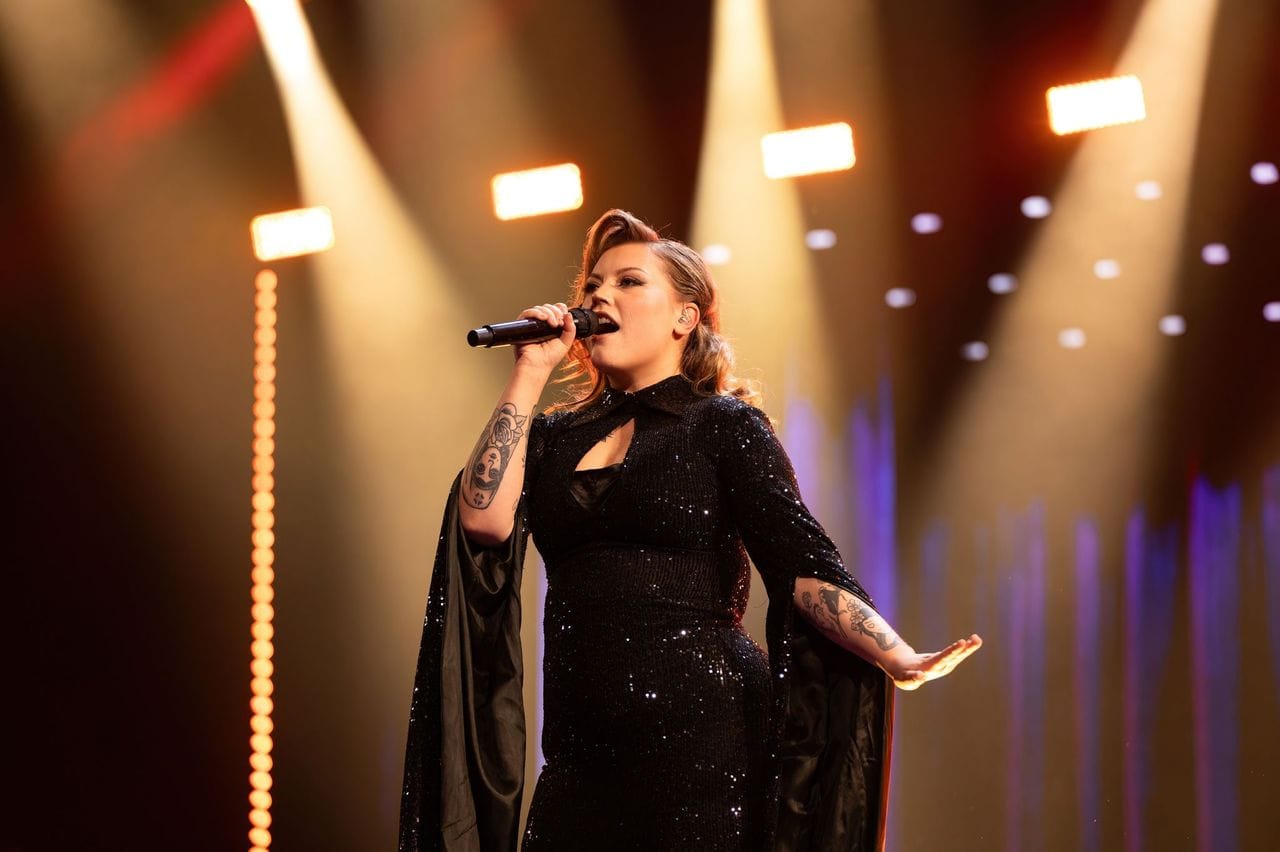Justiina Luukaslammi esitti Dean Martinin kappaleen Sway.