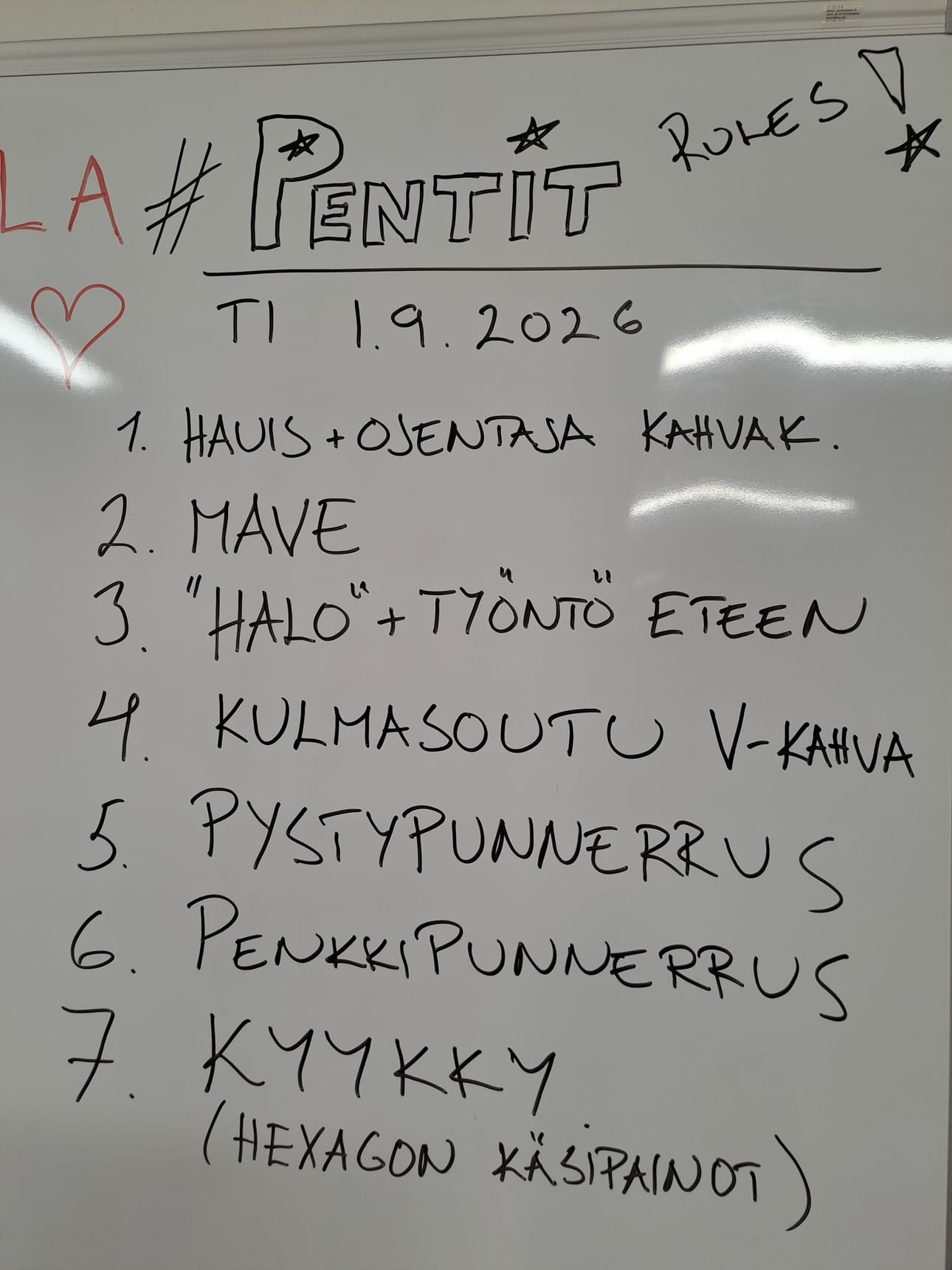 Penttien rataan kuului tällä viikolla seitsemän erilaista lihaskuntoliikettä.