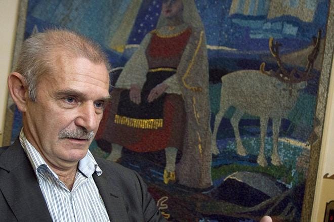 Toimihenkilökeskusjärjestö STTK:n pääekonomisti Ralf Sund ei pidä mahdollisena korotuksen hoitamista eläkerahastoista. Niihin koskeminen on hänen mielestään kestämätön tie. KUVA: Mauri Ratilainen, Compic