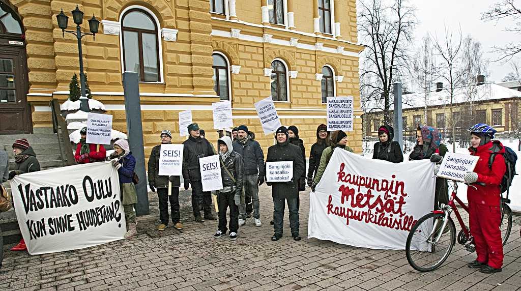 Mielenosoittajien tavoitteena on varjella metsää tulevilta iskuilta, minkä vuoksi he toivovat alueen suojelemista tai kansallispuistoksi saamista.