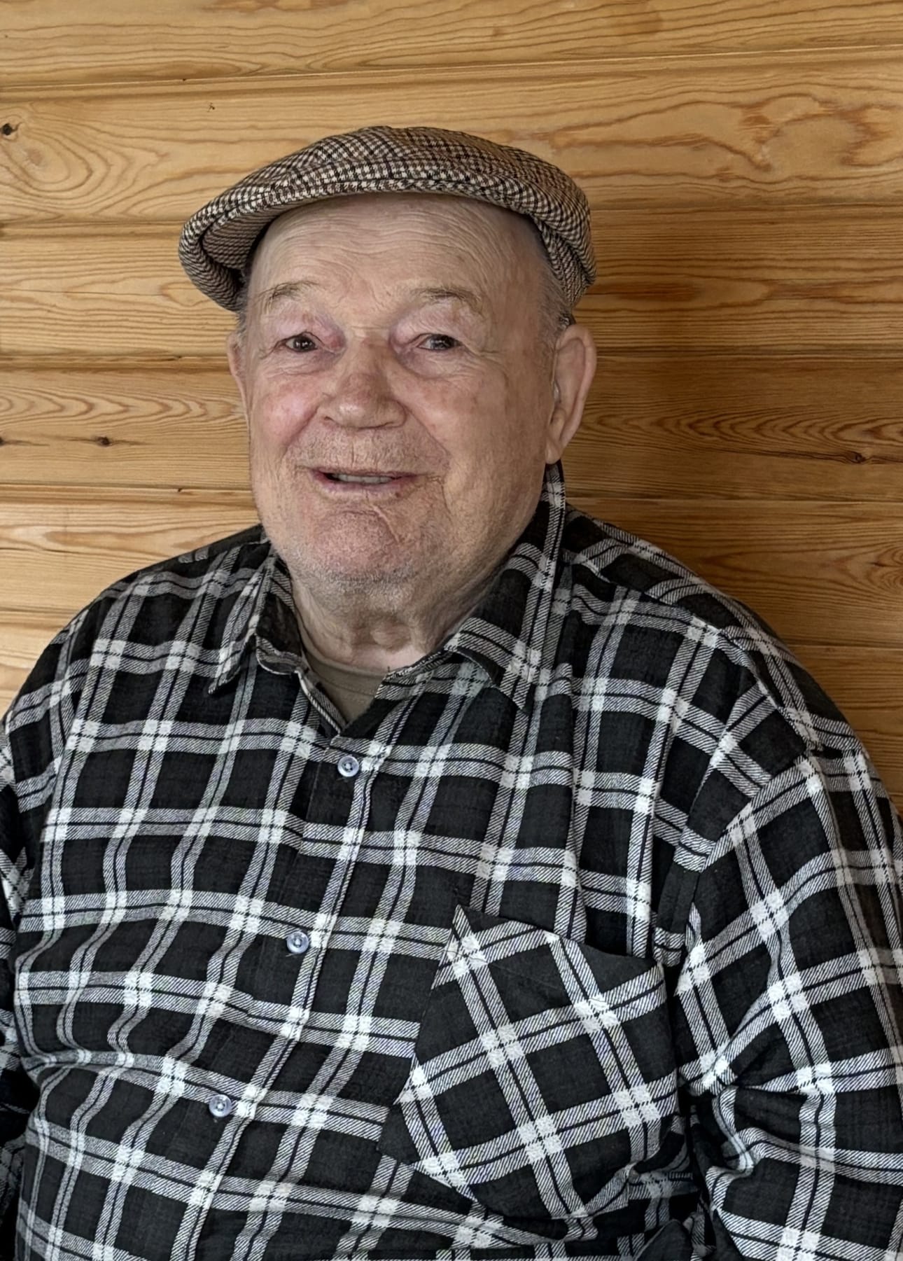 Antero Räinä 1937–2026.