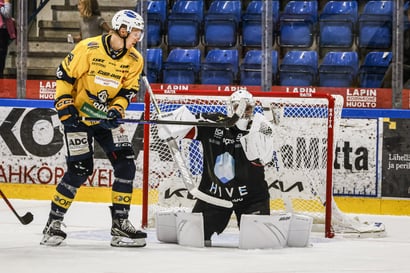 Rovaniemen Kiekko aloitti harjoituspelit leveällä voitolla Boden Hockeysta