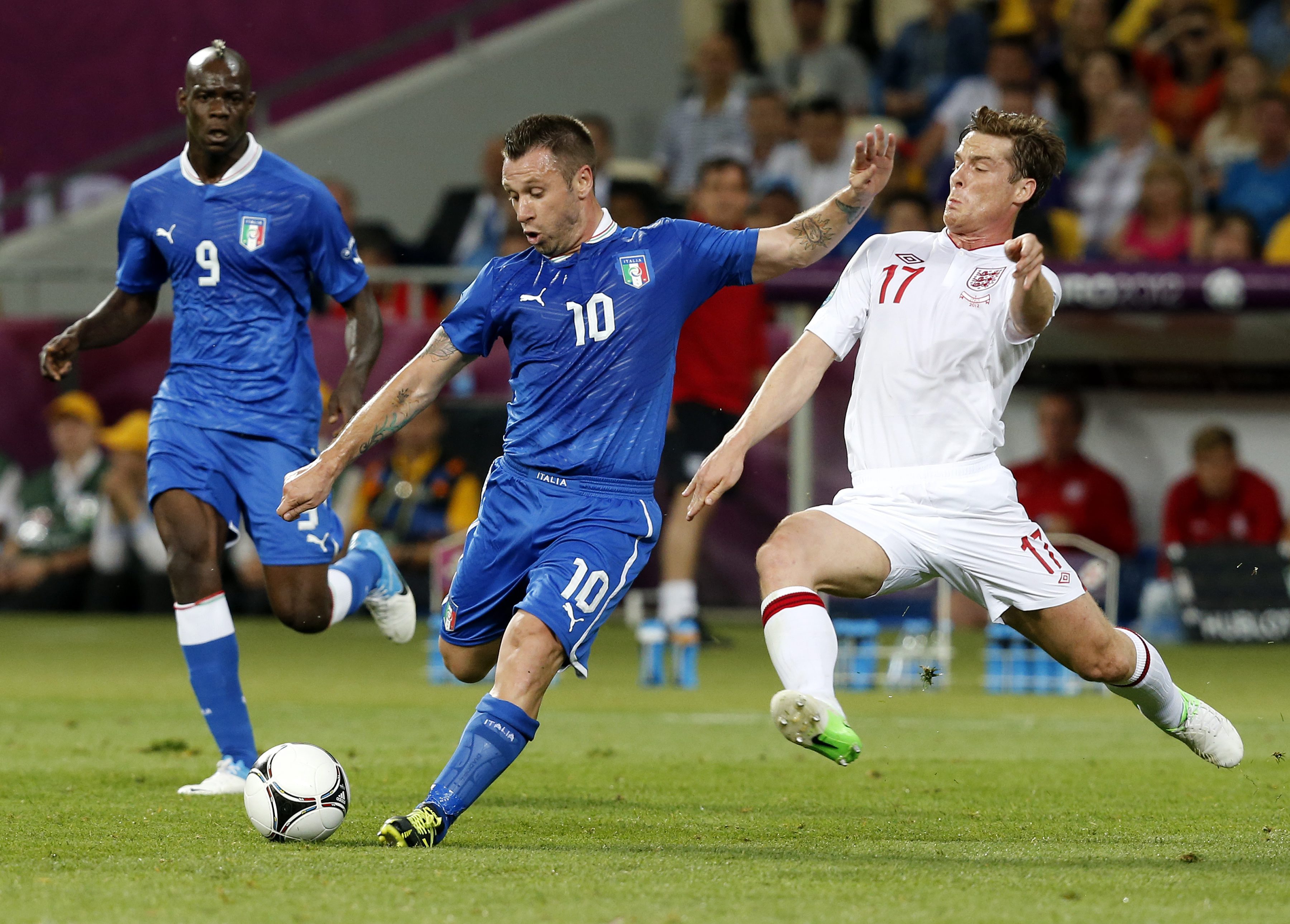 Englannin ja Italian välinen ottelu on jalkapallon EM-kisojen viimeinen puolivälieräottelu.