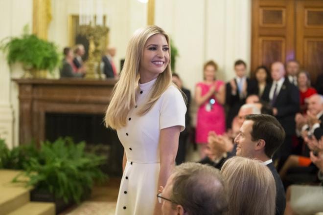Ivanka Trump kertoo nyt keskittyvänsä neuvonantajan työhönsä Valkoisessa talossa. KUVA: Michael Reynolds/EPA