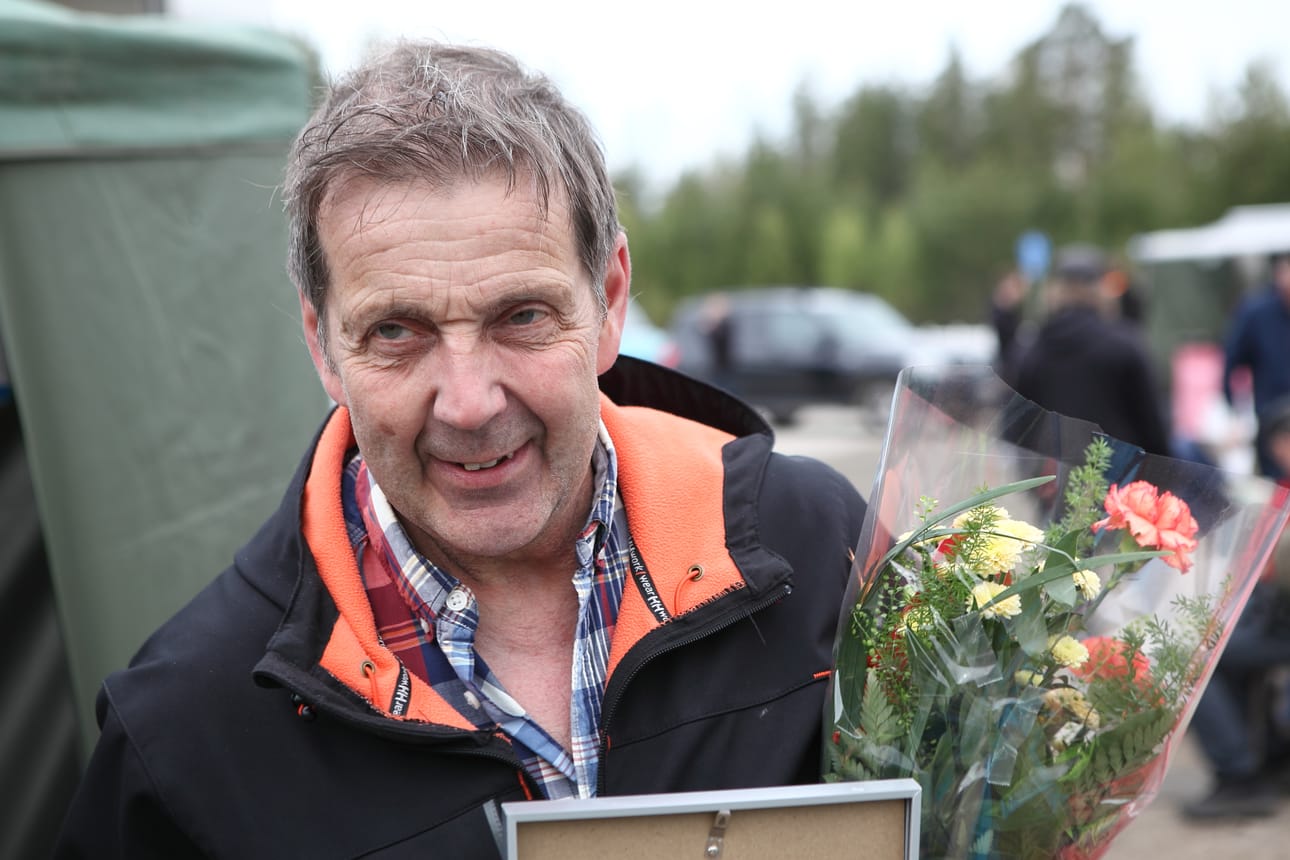 Vuoden vihantilaiseksi on valittu kauppias Matti Hilakivi. Yrittäjäyhdistys keräsi ehdotuksia tunnustuksen saajaksi anonyymillä kyselyllä. Hilakiveä ehdotettiin Vuoden vihantilaiseksi viime vuonnakin.