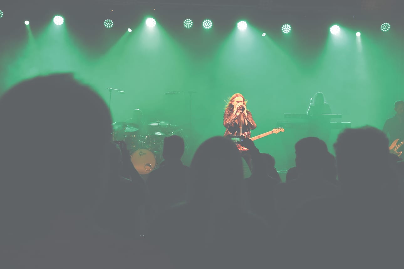 Tapahtuma-areena toimi jäähalli.