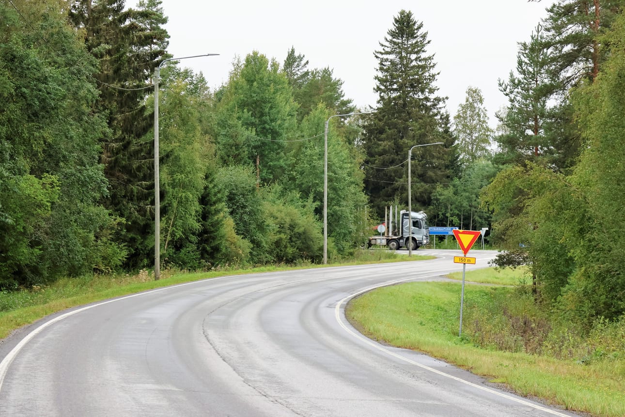 Isojoen ja Kauhajoen välisen maantien remontin loppuunsaattaminen on Isojoen tärkein edunvalvontakohde.