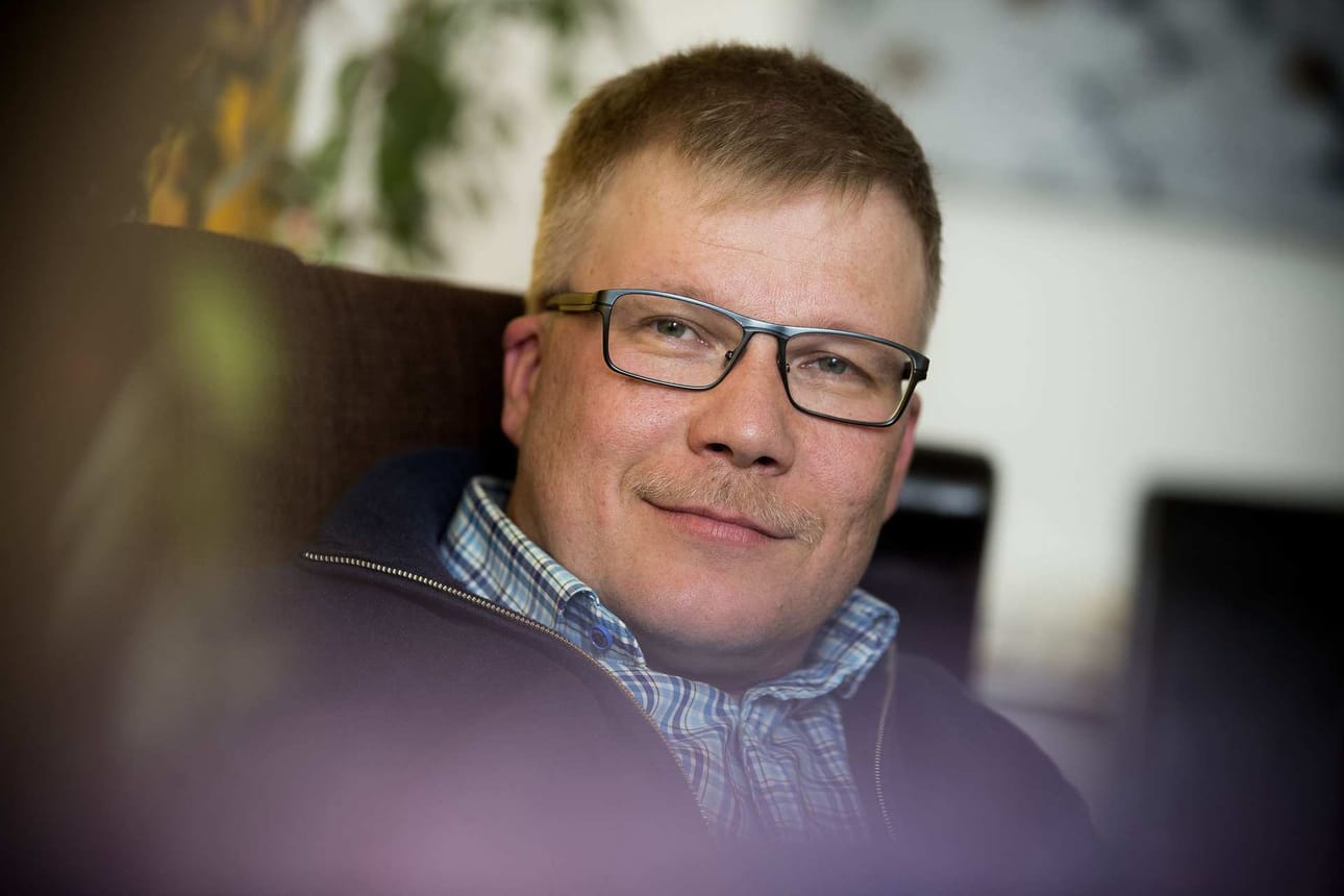 Aktiivinen reserviläinen Pasi Parkkila on saanut paljon tunnustusta vapaaehtoisesta maanpuolustustyöstään.