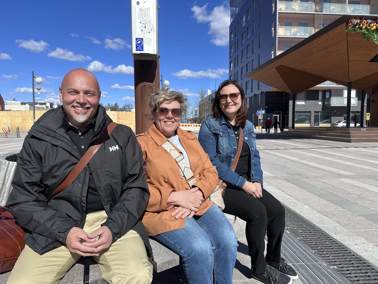 – Mitä enemmän kylillä, turuilla ja toreilla on tekemistä, sitä paremmin tällä alueella voidaan, Sami Haapajoki, Leila Kaunisharju ja Helena Marjomäki Hehku-säätiöstä ennustavat.