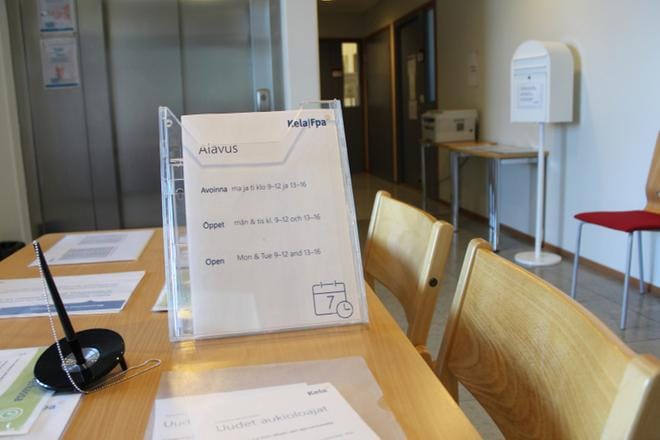 Huhtikuun alusta alkaen Kelan Alavuden ja Kauhajoen palvelupisteet siirtyvät ajanvarauskäytäntöön, ja muissa palvelupisteissä maakunnassa on vastaavat muutokset toteutettu jo aiemmin. Myös Pohjanmaan alueella on tämän viikon aikana siirrytty kokonaisuudessaan ajanvarauskäytäntöön. Kelan Alavuden palvelupiste sijaitsee Fasadin kiinteistössä kantatien 66 varrella, osoitteessa Taitotie 1. KUVA: REIJO HEIKKILÄ