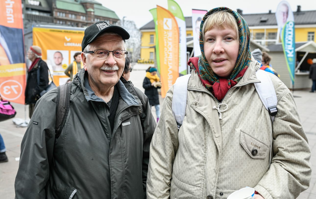 Risto ja Katja Kanerva tekivät päivämatkan Keravalta Helsinkiin saadakseen vahvistusta äänestyspäätökselleen.