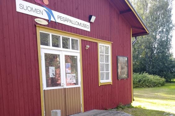 Pesäpallomuseo on ollut Vimpelin museoalueella sen perustamisesta, eli vuodesta 1997 lähtien. KUVA: TEUVO MÄKELÄ