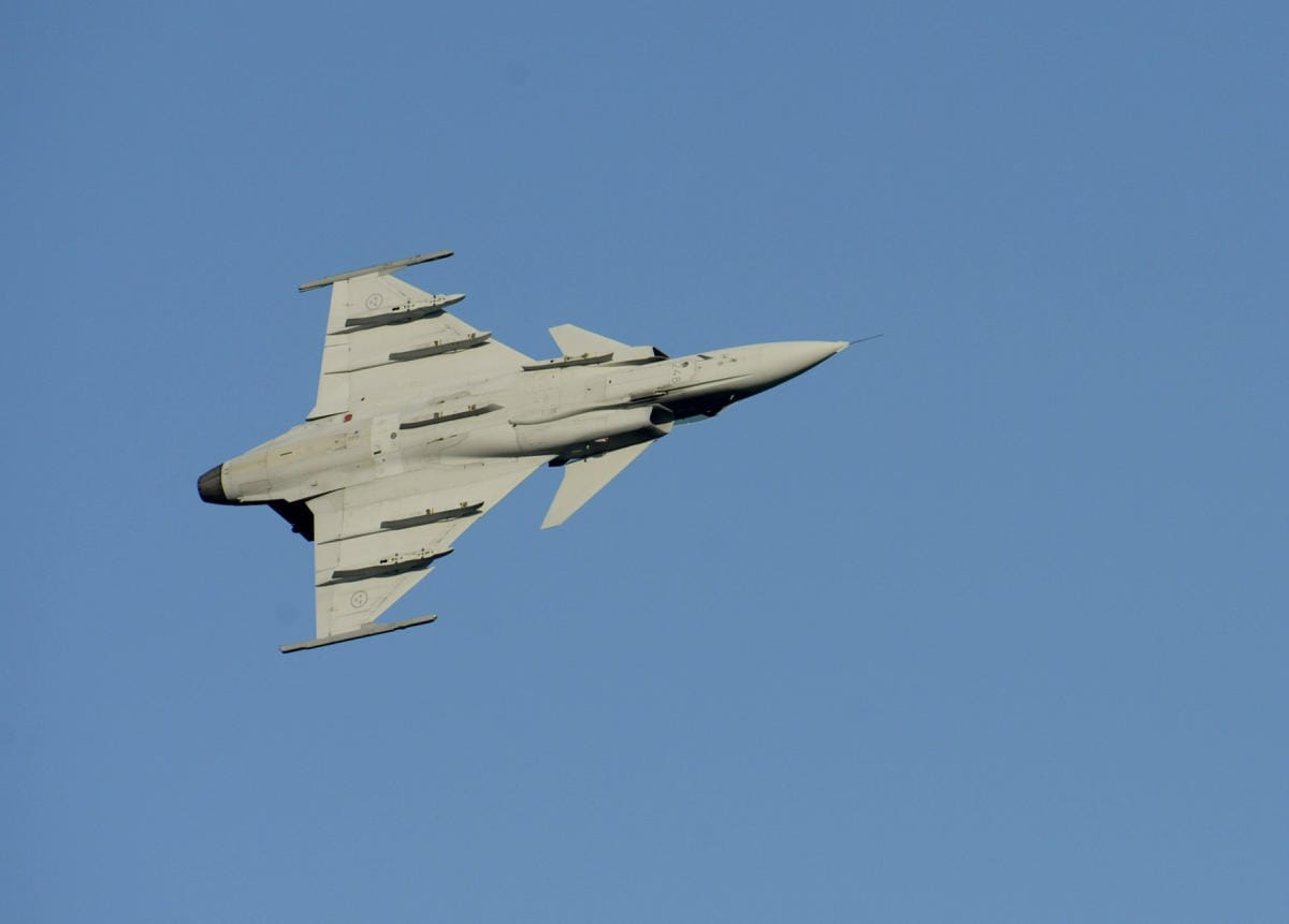 Venäjän sotilaskoneiden loukatessa Ruotsin ilmatilaa nousi ilmaan ruotsalainen Saab Jas 39 Gripen -hävittäjä. Kuvituskuvaa. Lehtikuva / Seppo Samuli