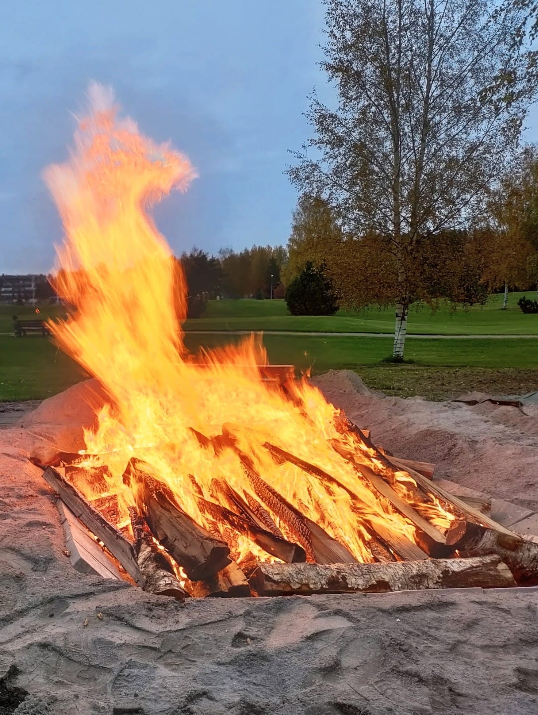 Rosvopaistia on valmistunut monen monta kertaa veteraaneille Härmän kylpylässä Ylihärmässä. Tällä kertaa samassa yhteydessä vietetään Kauhavan kaupungin veteraanijuhlaa.