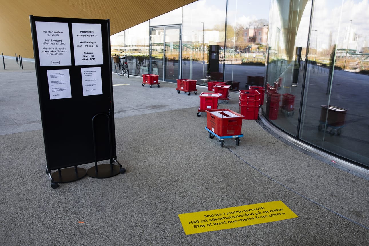 Finnish cultural life is slowly gathering pace. Books can already be returned to Helsinki main library Ode by placing them into boxes outside of the building. The lending of books is soon to be organized .