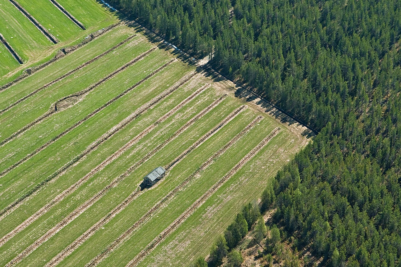 Peltovalvonnassa tarkastetaan muun muassa kasvulohkojen pinta-alat.