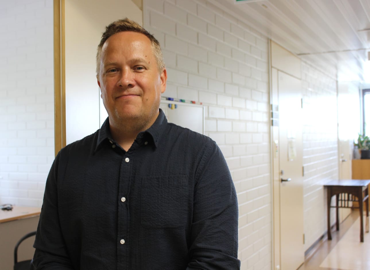 Tony Lillhannus on myös paluumuuttaja. Hän kääri hihat teknisellä osastolla eilen.